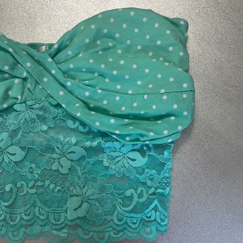 5 for $25 đź’´Bozzolo baby green bralette in a medium - Picture 3 of 5